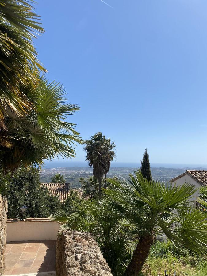 Terraced House In The Mountains With Fantastic View Villa Málaga Buitenkant foto