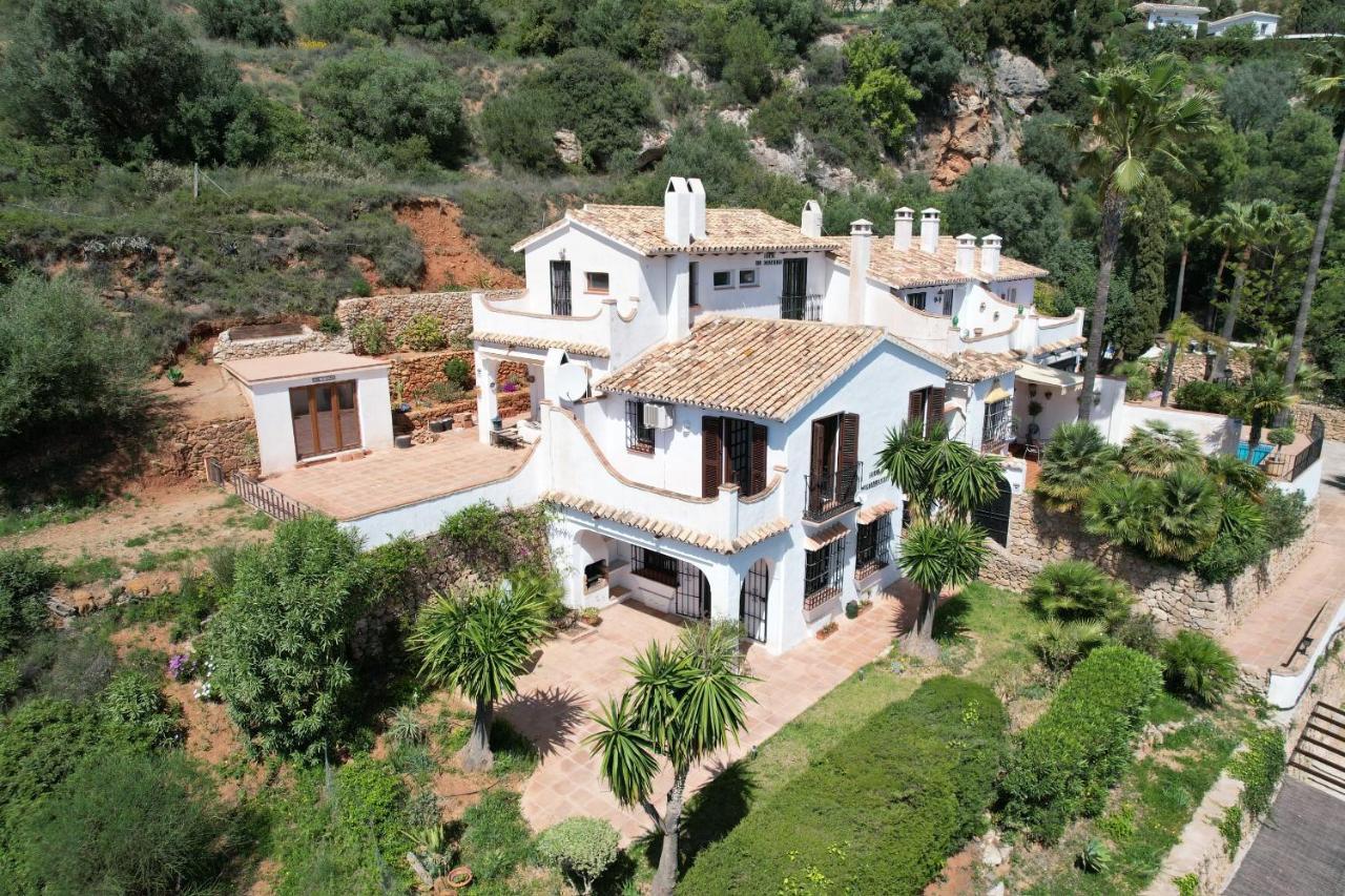 Terraced House In The Mountains With Fantastic View Villa Málaga Buitenkant foto
