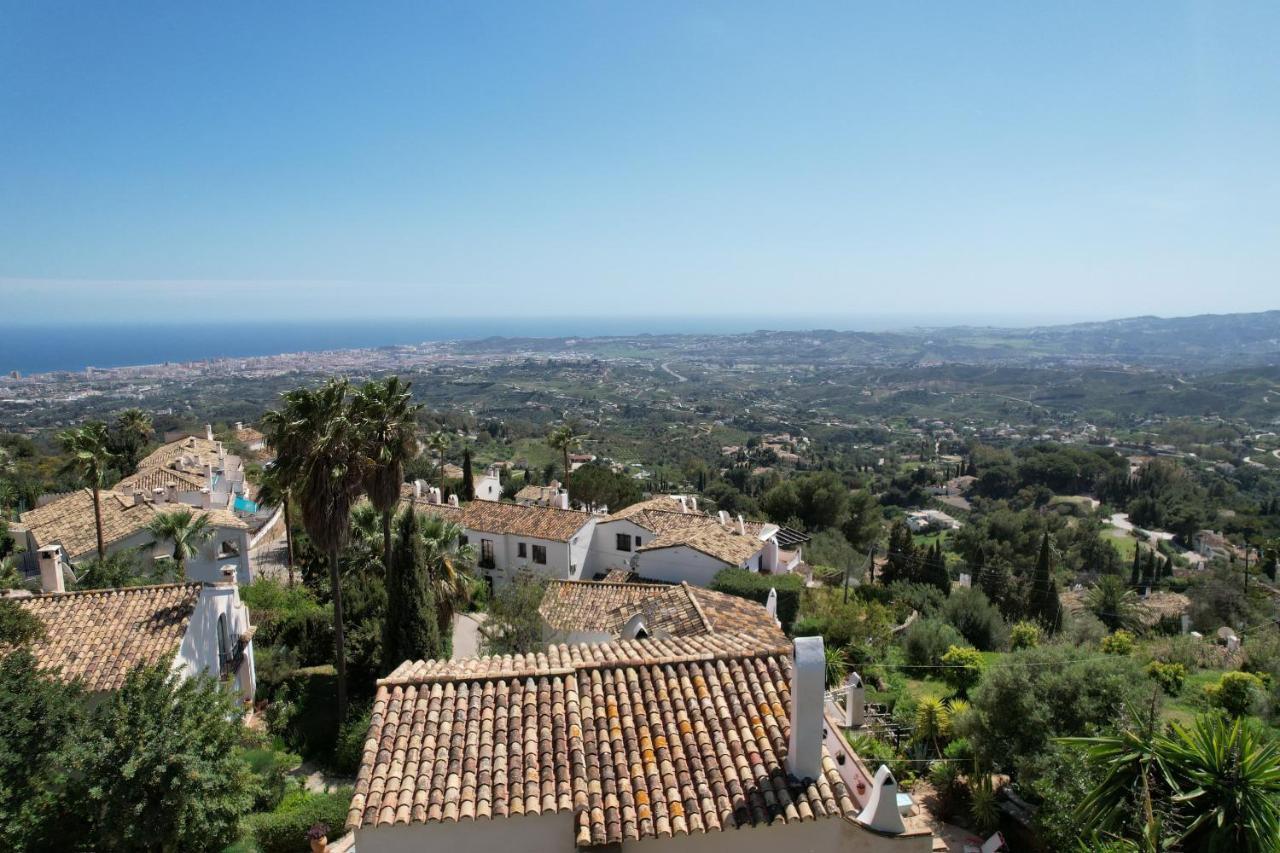 Terraced House In The Mountains With Fantastic View Villa Málaga Buitenkant foto