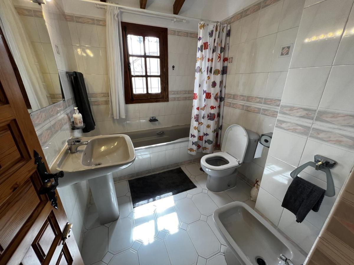 Terraced House In The Mountains With Fantastic View Villa Málaga Buitenkant foto
