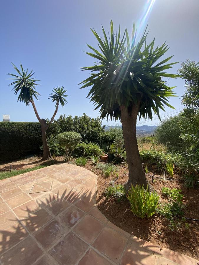 Terraced House In The Mountains With Fantastic View Villa Málaga Buitenkant foto